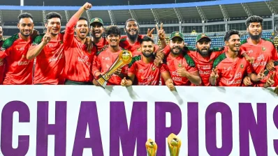 সিরিজ জয়ের সেলেব্রেশন। ছবি: মোশারফ ভুবন 