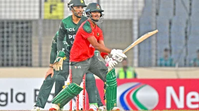 শেখ মেহেদী করেছেন ২৫ বলে ৩৩। ছবি: দেশ রূপান্তর