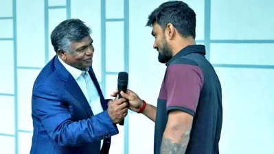 ক্রিকেটারদের কথা বলার সুযোগ করে দেন বিসিবি সভাপতি। ছবি: বিসিবি