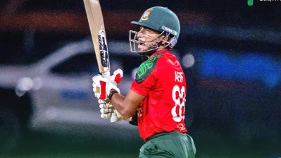 আফিফ হোসেন ধ্রুব আজও ৪০+ রান করেছেন