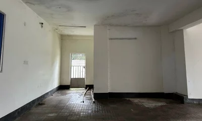 কুমিল্লার নাঙ্গলকোট উপজেলা মডেল মসজিদের ভেতরে অবস্থা। ছবি: দেশ রূপান্তর 