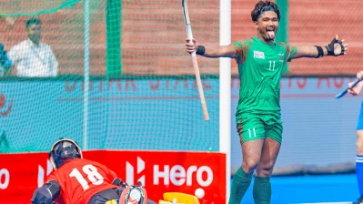 জোড়া গোল করেছেন রাকিবুল 