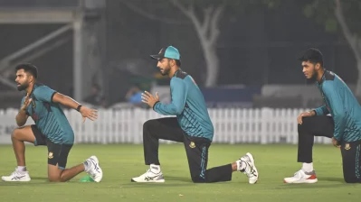 অনুশীলনে বাংলাদেশ দল। ছবি : মোশারফ হোসেন, দুবাই থেকে