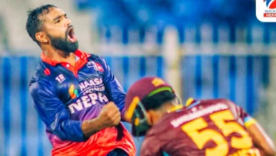 আদিল আলম নেন ৪ উইকেট