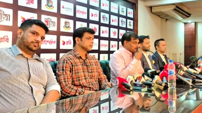 বিসিবির নতুন কমিটির সংবাদ সম্মেলন। ছবি: দেশ রূপান্তর