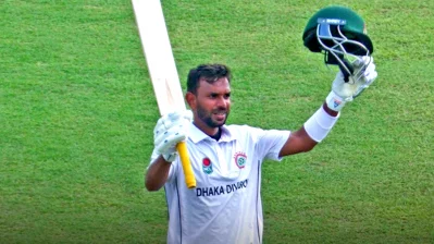 মার্শাল আইয়ুব করেছেন ক্যারিয়ারের ২৭তম সেঞ্চুরি। ছবি: ফেসবুক