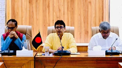 বৈঠকে অতিথিরা প্রধান উপদেষ্টার আন্তর্জাতিক বিষয়ক বিশেষ দূত লুৎফে সিদ্দিকী, কেন্দ্রী ব্যাংকের গভর্নর ড. আহসান এইচ মনসুর ও  এনবিআরের চেয়ারম্যান মো. আবদুর রহমান