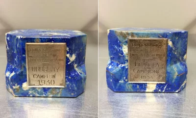 বিশ্বকাপ শিরোপার এই বেইজটি সম্প্রতি মিউজিয়ামে খুঁজে পাওয়া গেছে।