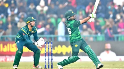 টি-টোয়েন্টিতে বিরাট কোহলির সর্বাধিক ফিফটির রেকর্ড ভেঙেছেন বাবর আজম