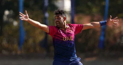 আরব আমিরাতের পেসার জহুর খান।