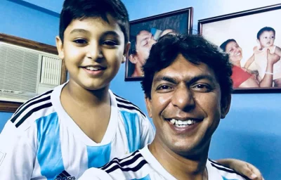 চঞ্চল ও তার ছেলে দুজনেই আর্জেন্টিনার সমর্থক