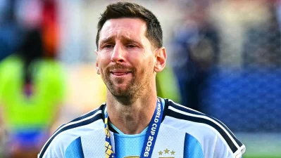 কাদছেন মেসি