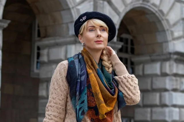 sweater-scarf