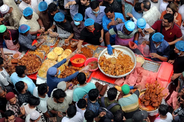 Ikki kishi ortasidagi qattiq jinsiy aloqa