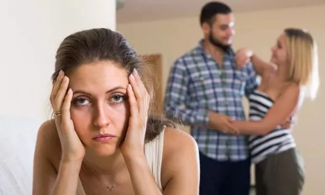 পরকীয়া