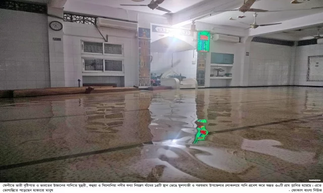 09-07-25-Feni_Flodd-1