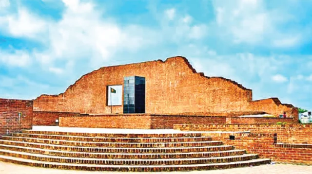 শহীদ বুদ্ধিজীবী স্মৃতিস্তম্ভ