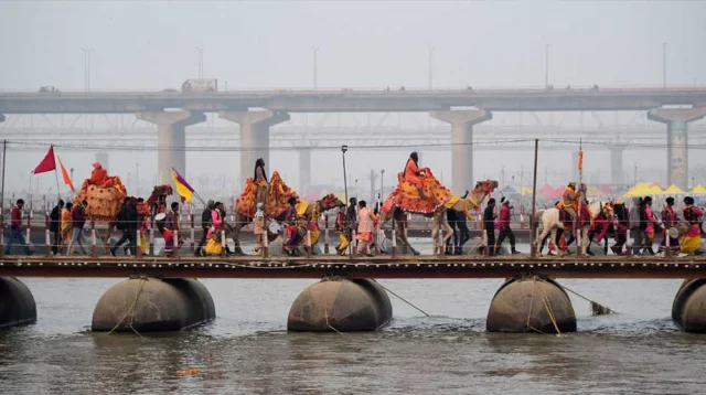 ভারতের কুম্ভ মেলায় অংশ নিতে পারেন ৪০ কোটি মানুষ