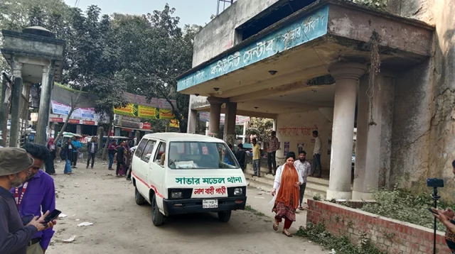 সাভারে পরিত্যক্ত কমিউনিটি সেন্টারে মিলল দুই পোড়া লাশ