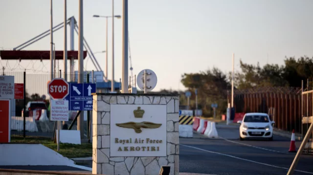 সাইপ্রাসে ব্রিটিশ বিমান ঘাঁটিতে সন্দেহজনক ড্রোন হামলা