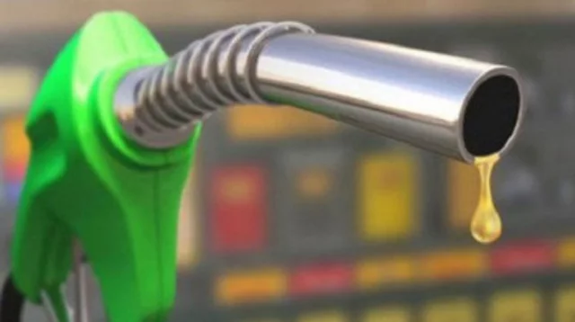 জ্বালানি আমদানি নির্ভরতায় ঝুঁকি, সমাধান নবায়নযোগ্য বিদ্যুৎ