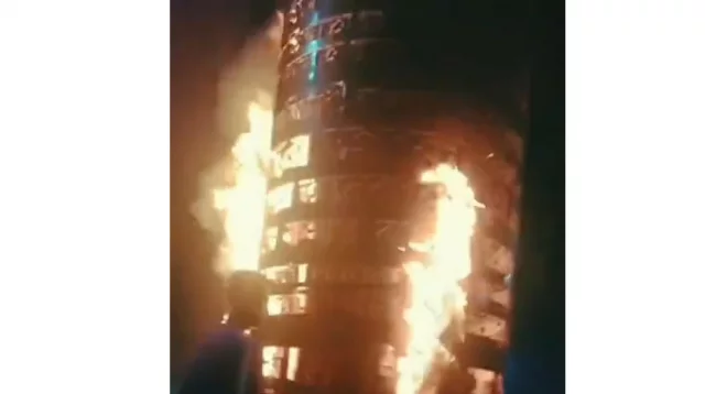 শরীয়তপুরে জুলাই স্মৃতিস্তম্ভে আগুন দিলো দুর্বৃত্তরা!