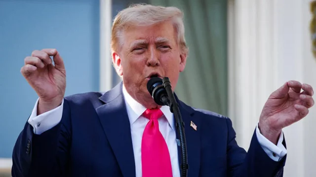 হরমুজ খুললেও ইরানের বন্দর অবরোধ থাকবে: ট্রাম্প