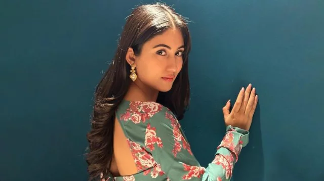 লাইভে এসে মা-বাবার নাম জানালেন সাফা কবির