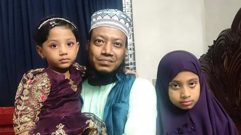 হত্যার হুমকি পাচ্ছি, আমার ৩ কন্যা সন্তানকে দেখে রাইখেন: আমির হামজা